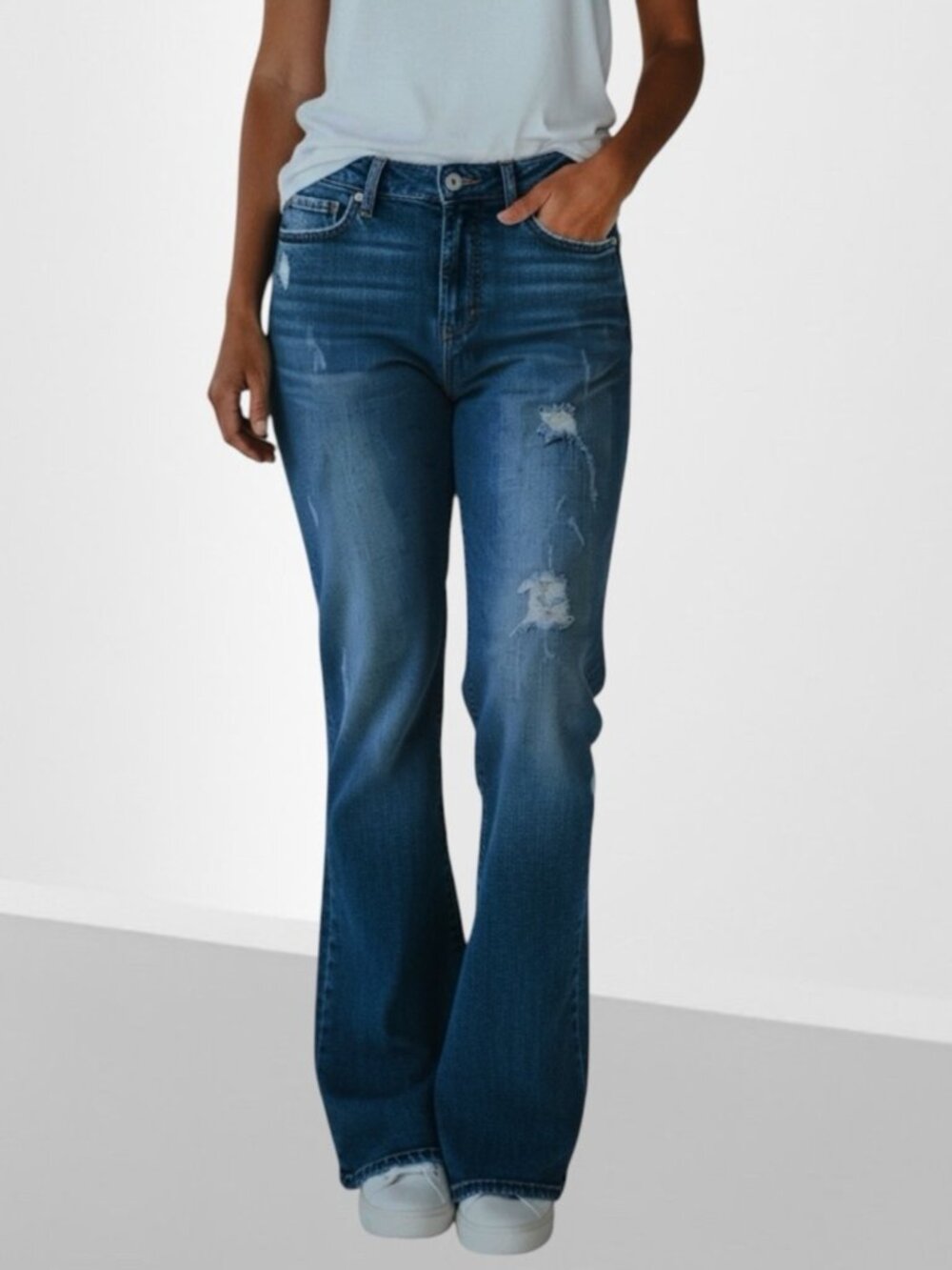 EXPRESS Eva Boot Leg Dark Blue Women's Flare Jeans with Embroidered Back Pockets